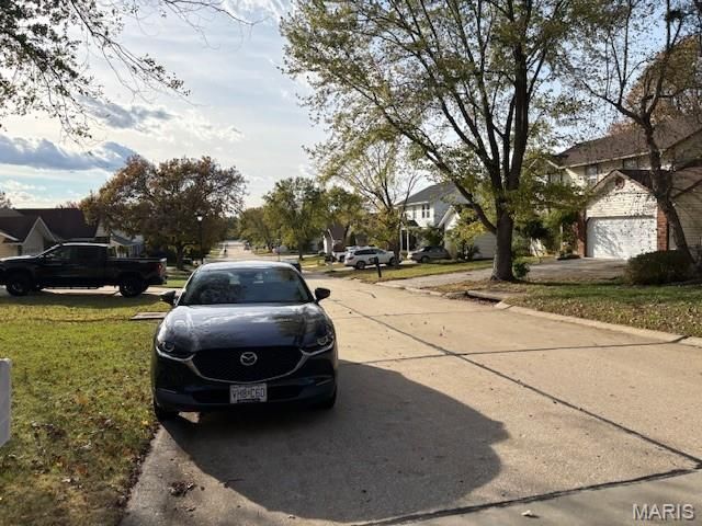 4691 Kellykris Drive, St Charles, MO 63304