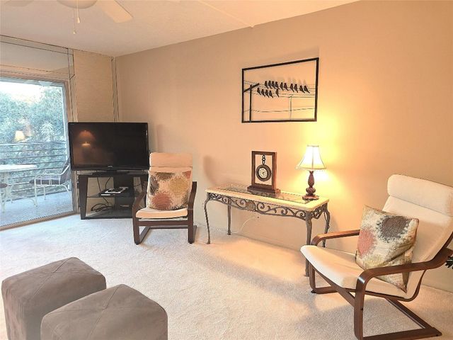 2101 Lucaya Bend K4, Coconut Creek, FL 33066