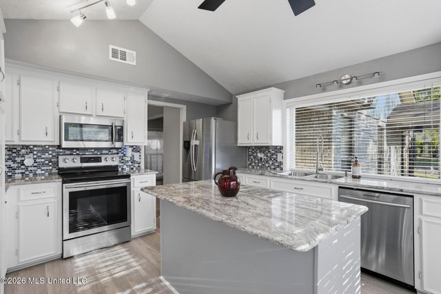 118 Caribbean Cove, Clinton, MS 39056