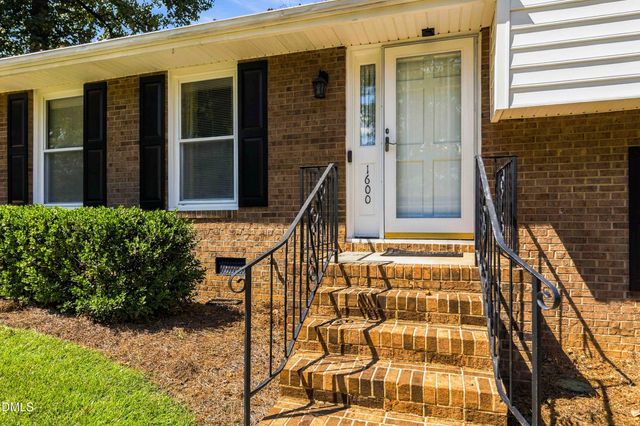1600 Edgebrook Drive, Garner, NC 27529