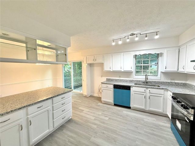 3681 Lavilla Drive, Powder Springs, GA 30127