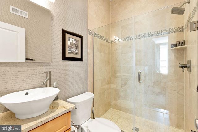 1518 8TH ST NW, Washington, DC 20001