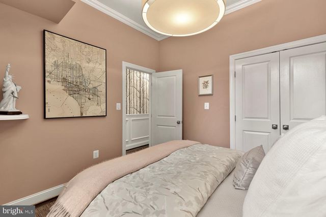 1518 8TH ST NW, Washington, DC 20001