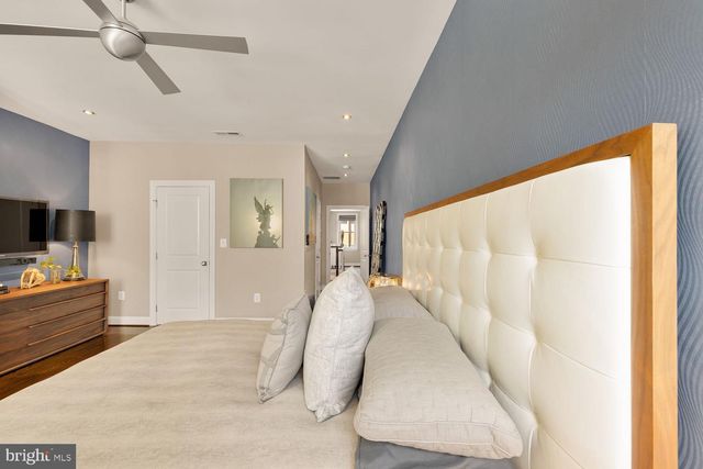 1518 8TH ST NW, Washington, DC 20001