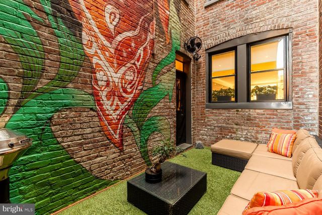 1518 8TH ST NW, Washington, DC 20001