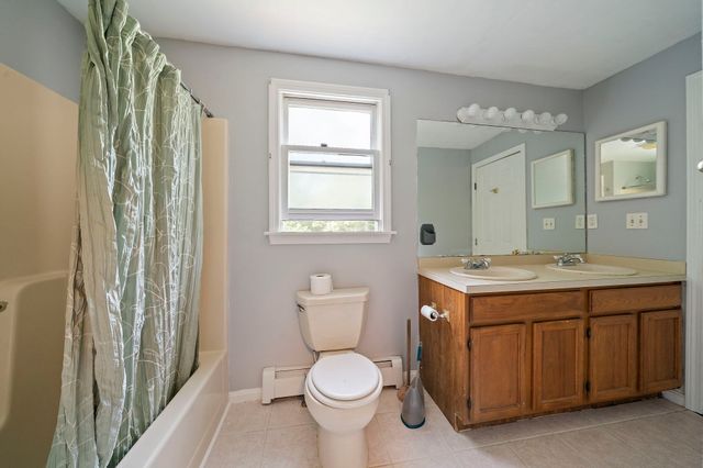 184 Wakeby Rd, Barnstable, MA 02648