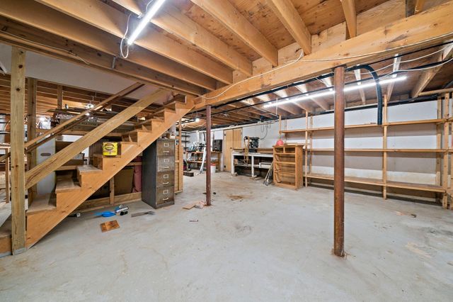 184 Wakeby Rd, Barnstable, MA 02648