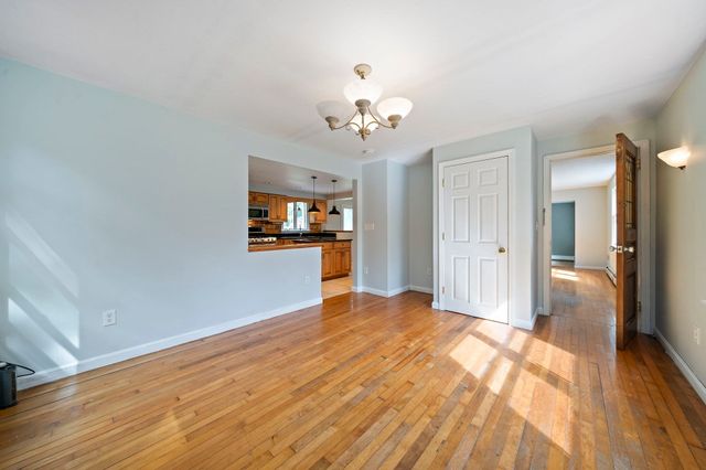184 Wakeby Rd, Barnstable, MA 02648