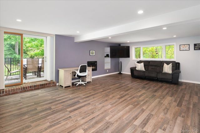 76 Old Tarrytown Road, White Plains, NY 10603