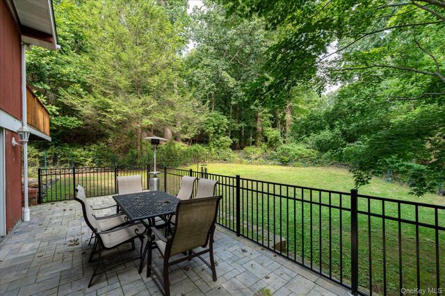 76 Old Tarrytown Road, White Plains, NY 10603