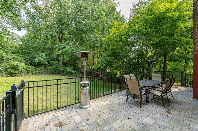 76 Old Tarrytown Road, White Plains, NY 10603