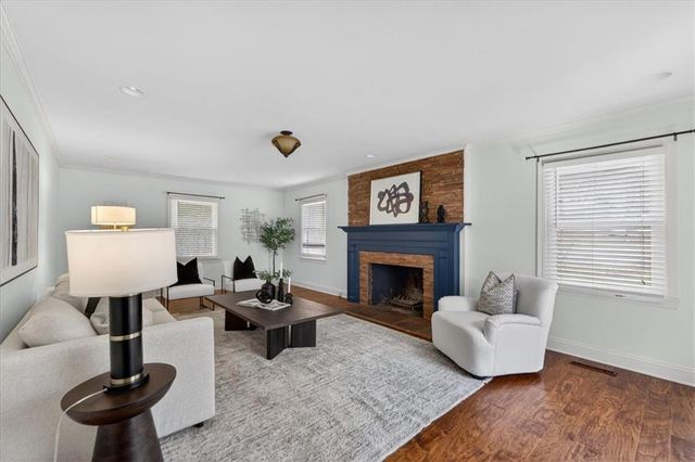 5404 Chadwick Road, Fairway, KS 66205