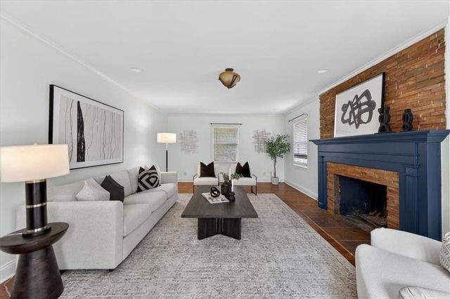 5404 Chadwick Road, Fairway, KS 66205