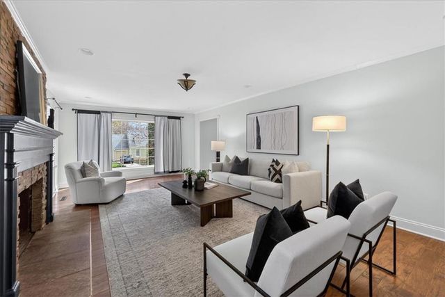 5404 Chadwick Road, Fairway, KS 66205