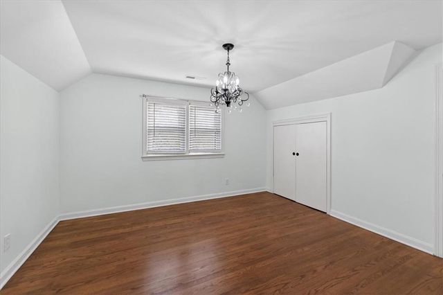 5404 Chadwick Road, Fairway, KS 66205