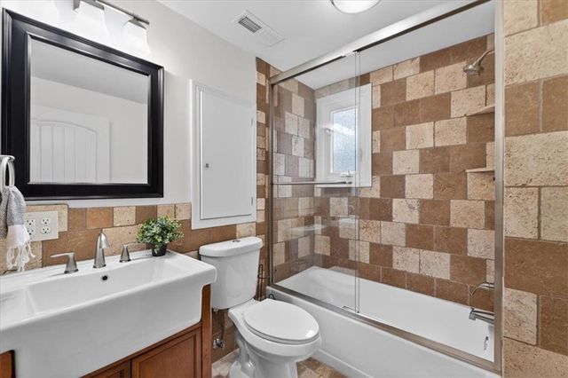 5404 Chadwick Road, Fairway, KS 66205