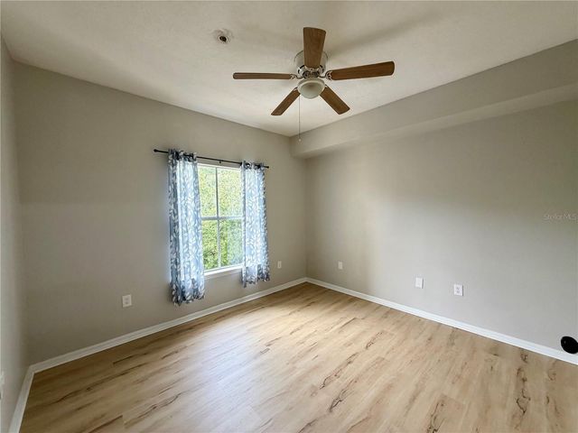 5612 PINNACLE HEIGHTS CIRCLE 302, Tampa, FL 33624