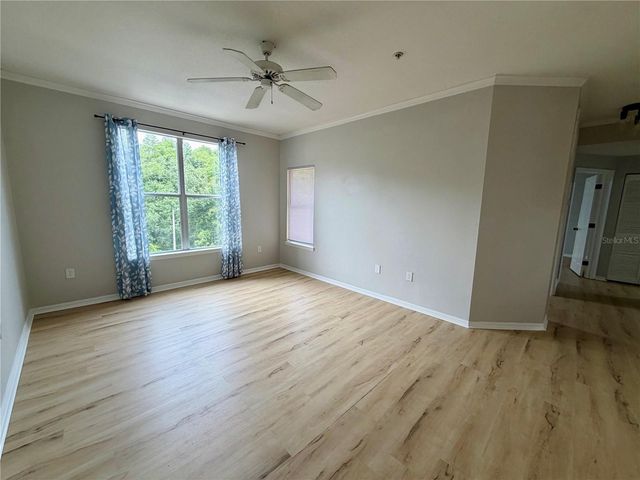 5612 PINNACLE HEIGHTS CIRCLE 302, Tampa, FL 33624