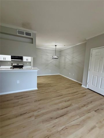 5612 PINNACLE HEIGHTS CIRCLE 302, Tampa, FL 33624