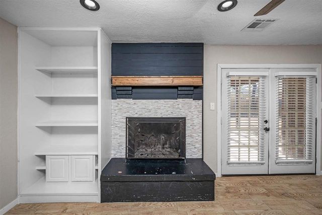 3812 SE Berkshire Ct, Lawton, OK 73501