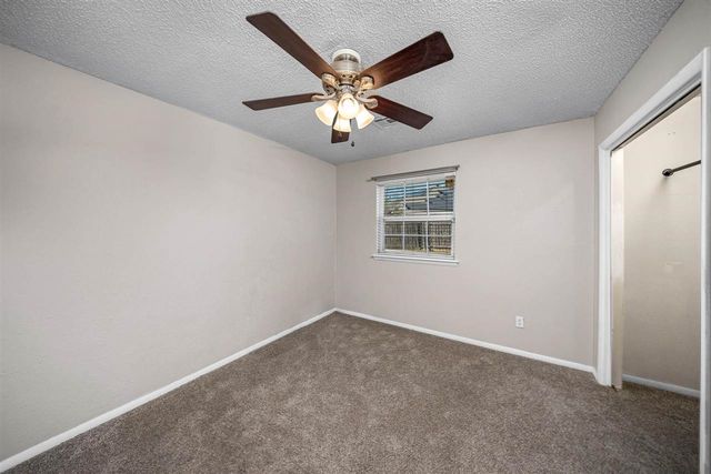 3812 SE Berkshire Ct, Lawton, OK 73501