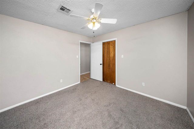 3812 SE Berkshire Ct, Lawton, OK 73501