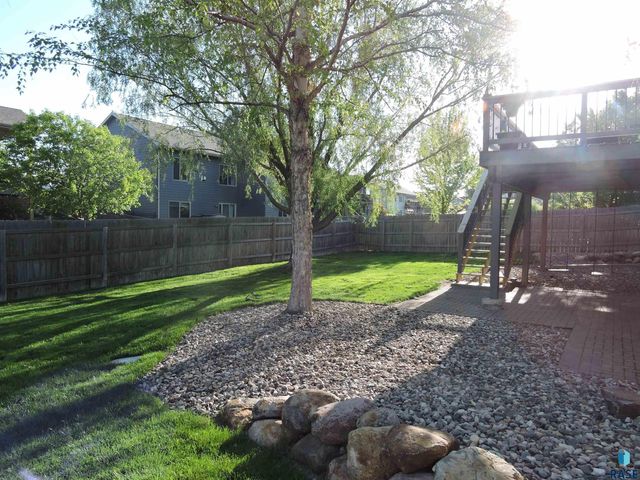 7512 W Stoney Creek St Street, Sioux Falls, SD 57106