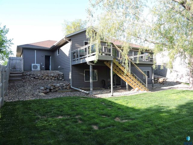 7512 W Stoney Creek St Street, Sioux Falls, SD 57106