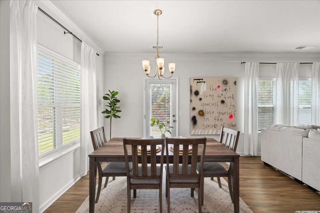 325 Braswell Court, Woodstock, GA 30188