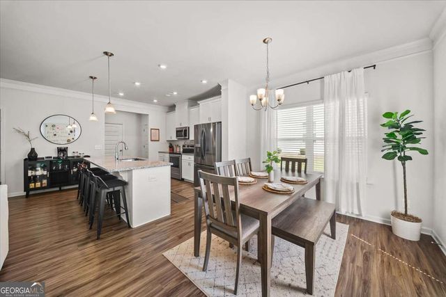 325 Braswell Court, Woodstock, GA 30188