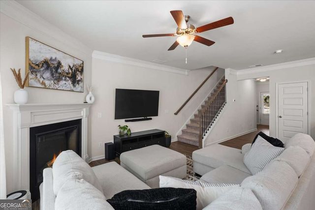 325 Braswell Court, Woodstock, GA 30188