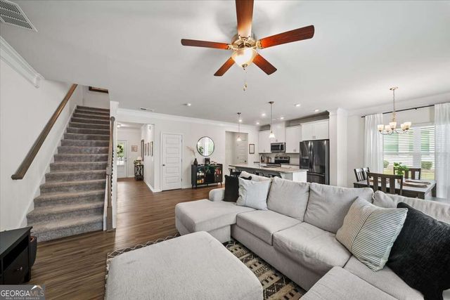 325 Braswell Court, Woodstock, GA 30188
