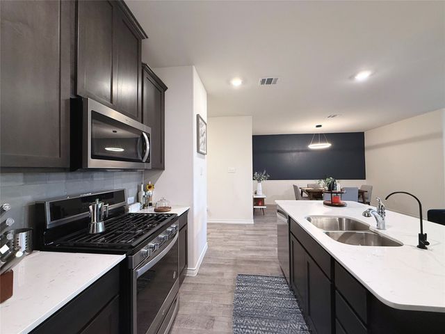 11008 Summer Rain Boulevard, Aubrey, TX 76227