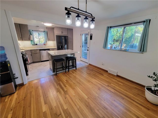 440 Colonial Dr, Monroeville, PA 15146