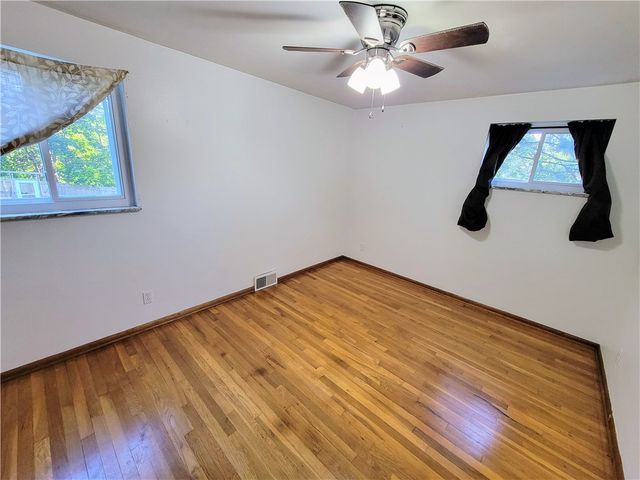 440 Colonial Dr, Monroeville, PA 15146