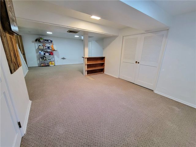 440 Colonial Dr, Monroeville, PA 15146