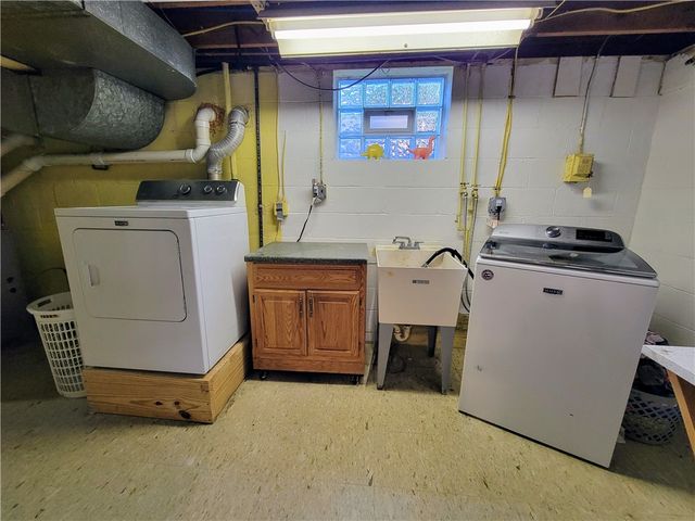 440 Colonial Dr, Monroeville, PA 15146