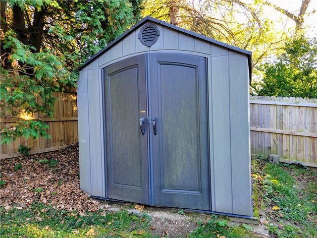 440 Colonial Dr, Monroeville, PA 15146