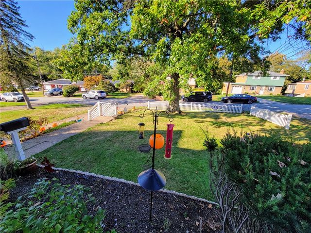 440 Colonial Dr, Monroeville, PA 15146