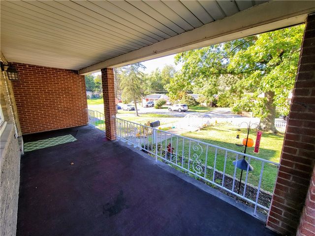 440 Colonial Dr, Monroeville, PA 15146