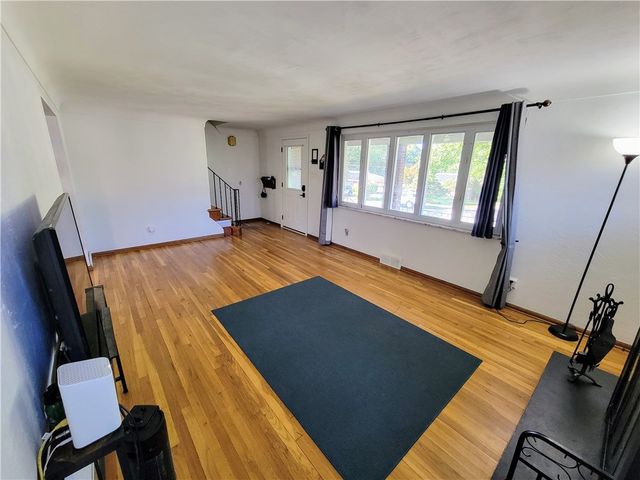 440 Colonial Dr, Monroeville, PA 15146