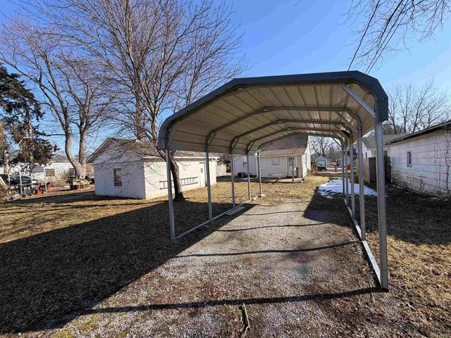 714 Maple Street, Monticello, IN 47960