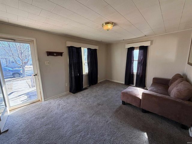 714 Maple Street, Monticello, IN 47960