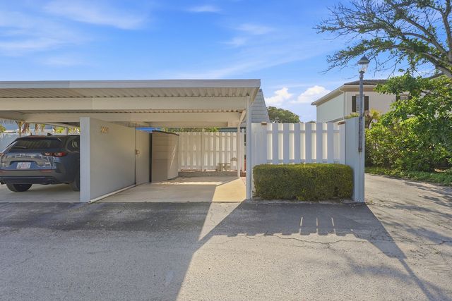 2701 Ocean Drive 1a, Vero Beach, FL 32963