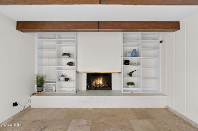 4816 E EARLL Drive, Phoenix, AZ 85018