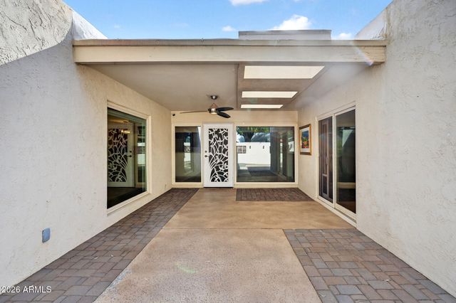 4816 E EARLL Drive, Phoenix, AZ 85018