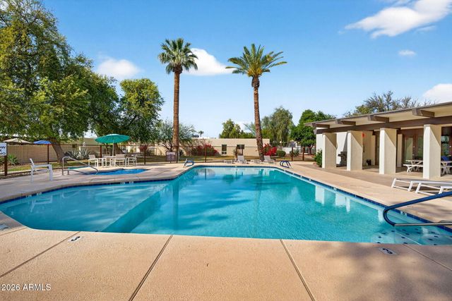 4816 E EARLL Drive, Phoenix, AZ 85018