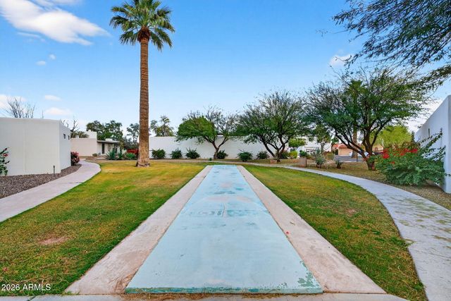 4816 E EARLL Drive, Phoenix, AZ 85018