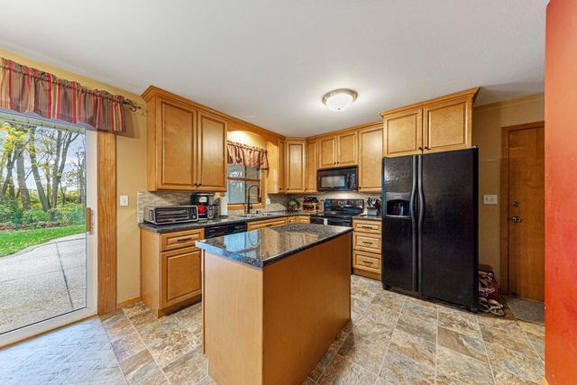 2609 E Main Street, Mankato, MN 56001