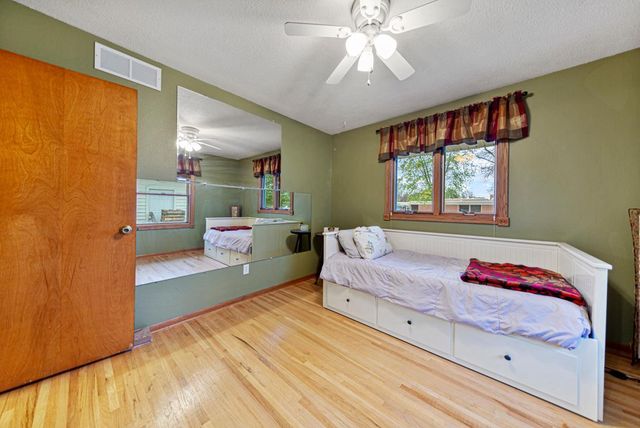 2609 E Main Street, Mankato, MN 56001